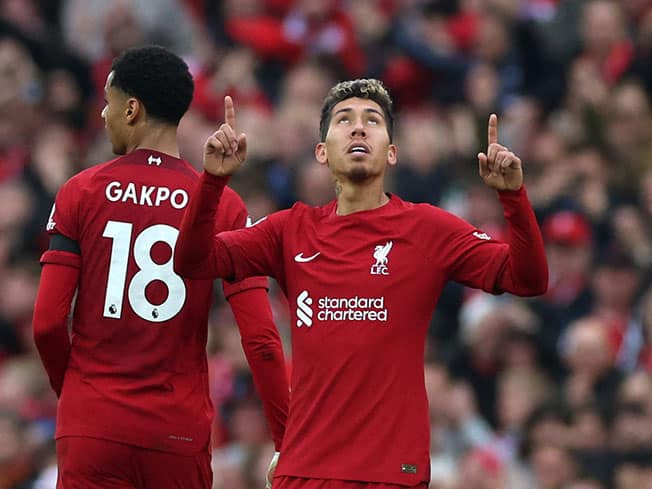 image Arsenal denied huge win as Liverpool hit back to draw