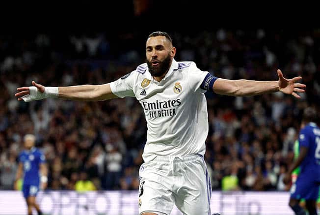 image Benzema strikes again as Real Madrid beat 10-man Chelsea