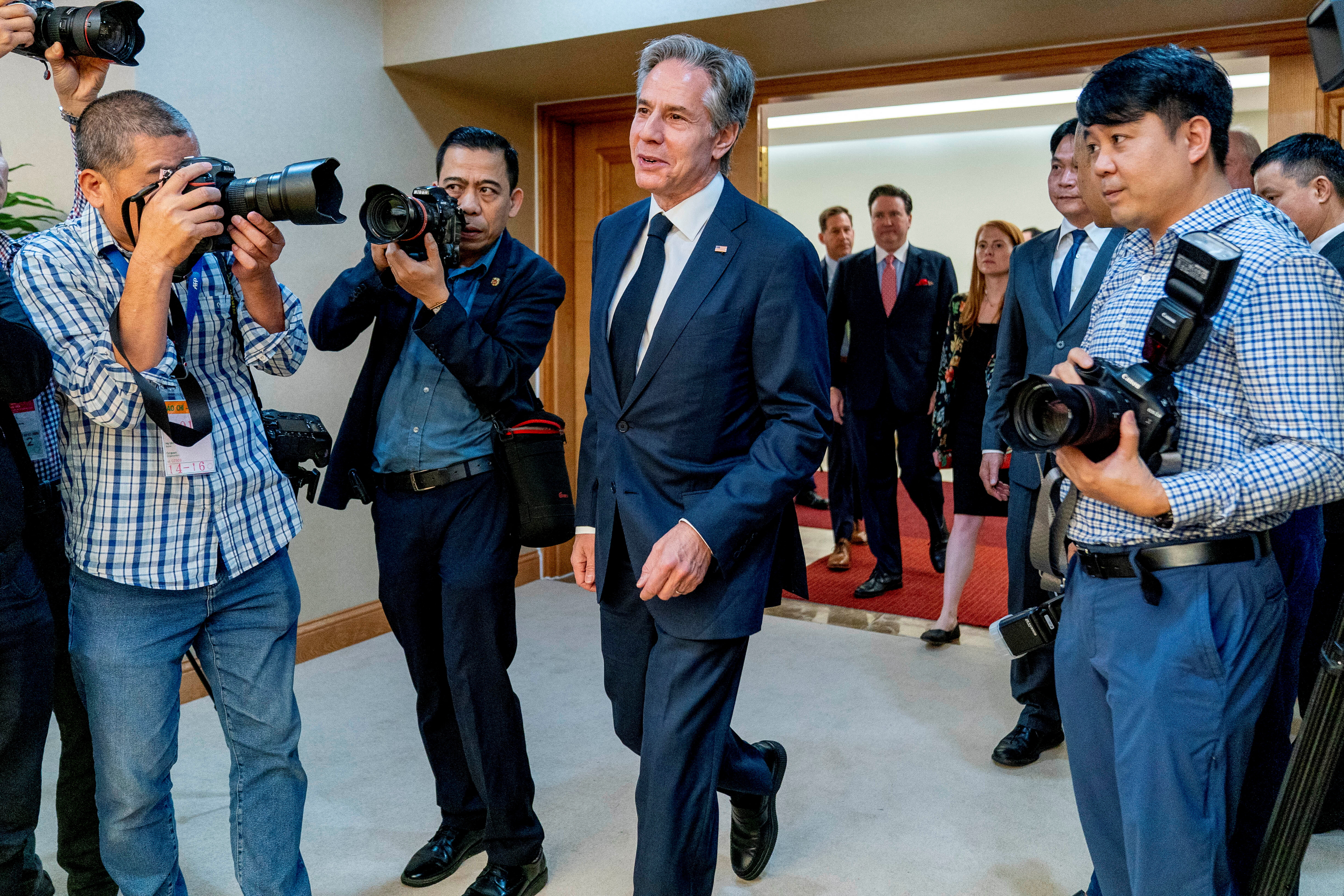 image U.S., Vietnam say they hope to boost ties as Blinken visits Hanoi (Updated)