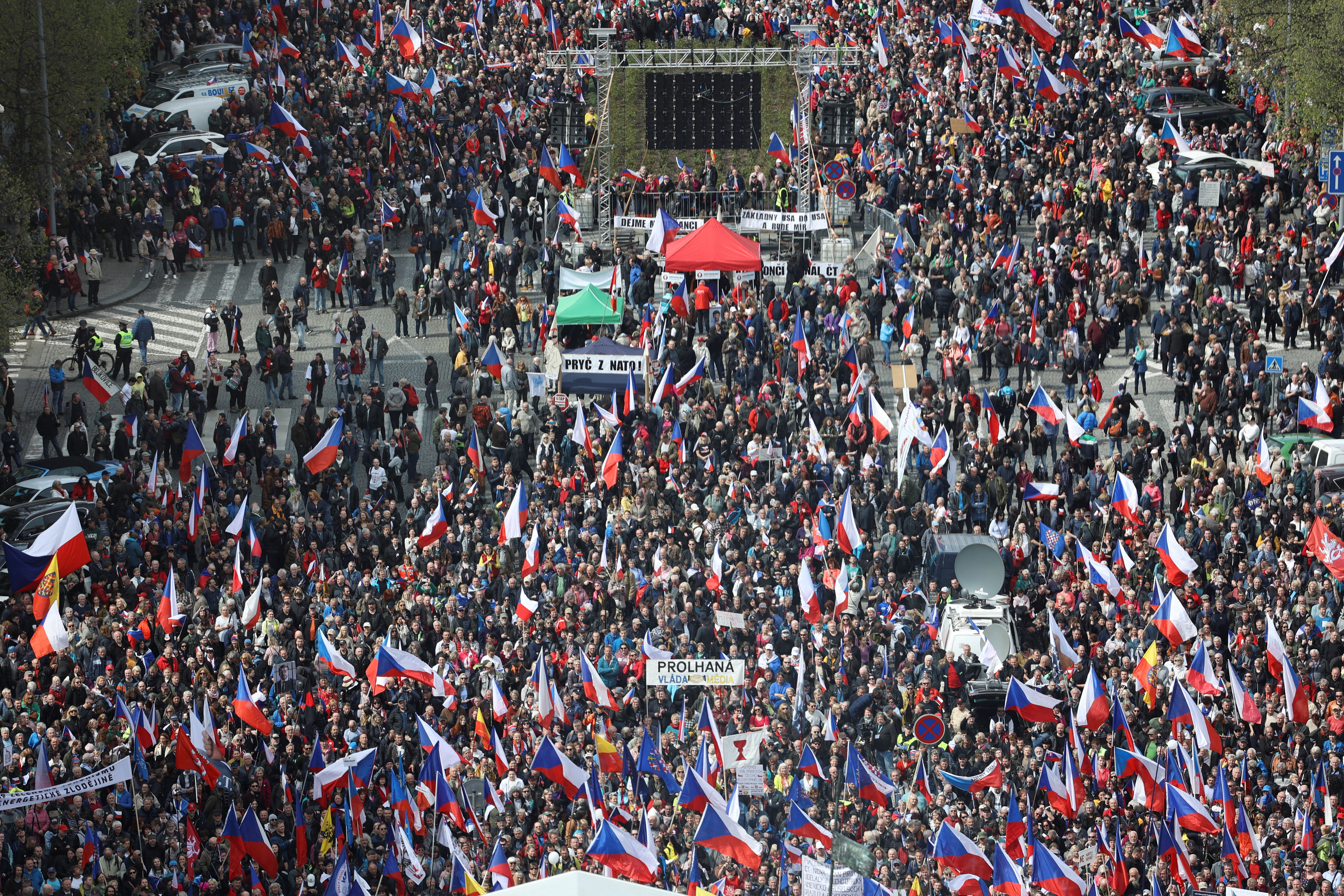 image Thousands of Czechs turn out for anti-government protest
