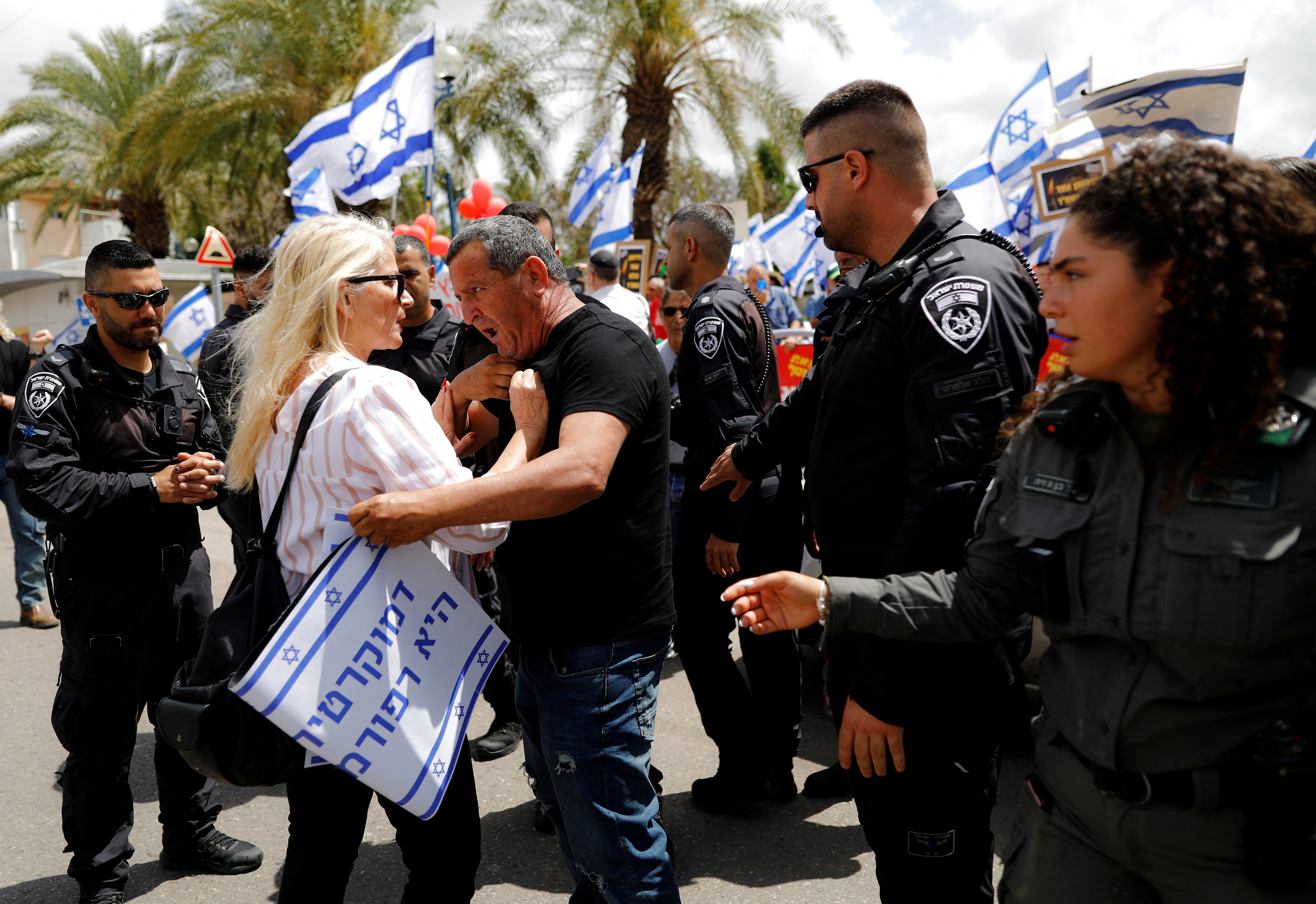 image Netanyahu appeals to keep protests away from Israeli Memorial Day
