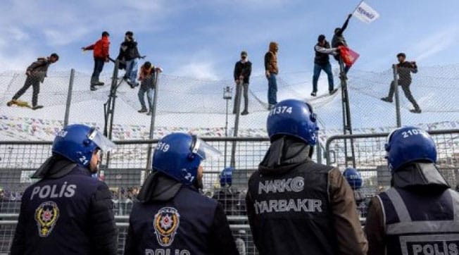image Turkey arrests 110 over alleged Kurdish militant ties ahead of election