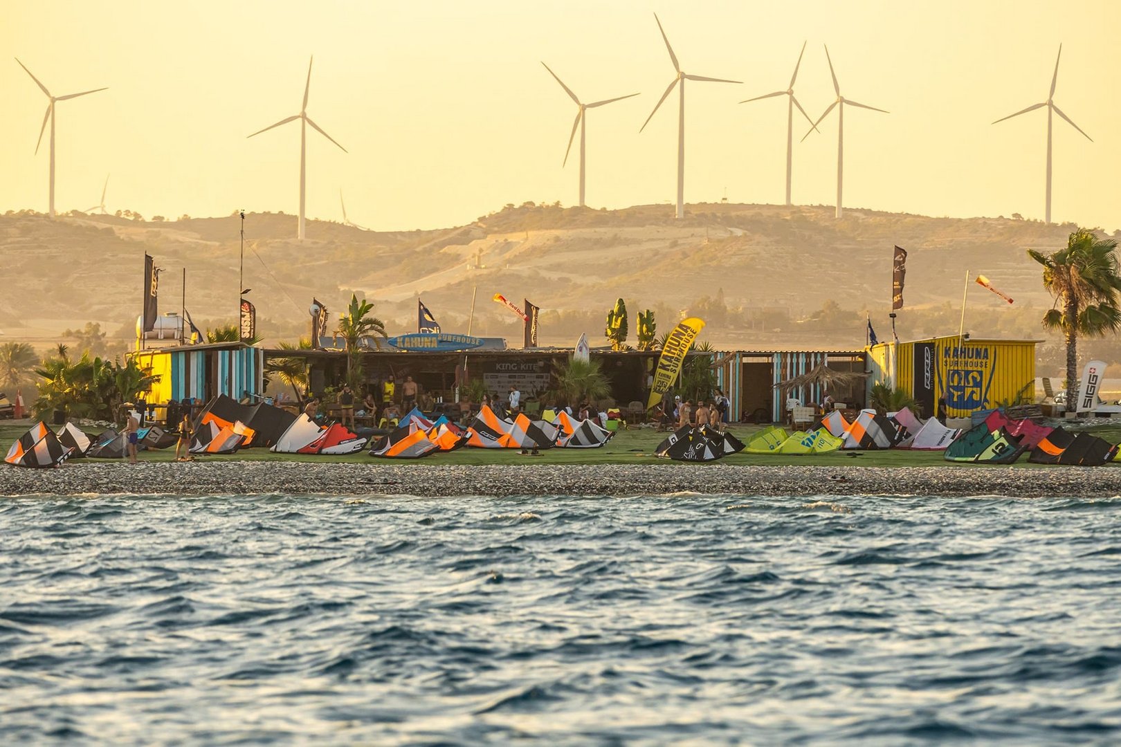 image Pop-up market and sunset concert at Kahuna Surfhouse on Sunday