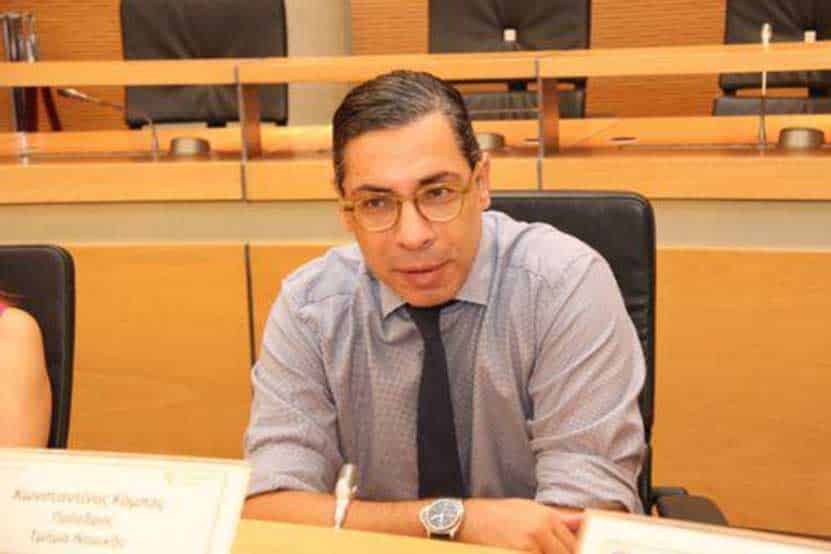 image Foreign minister welcomes evacuees from Sudan