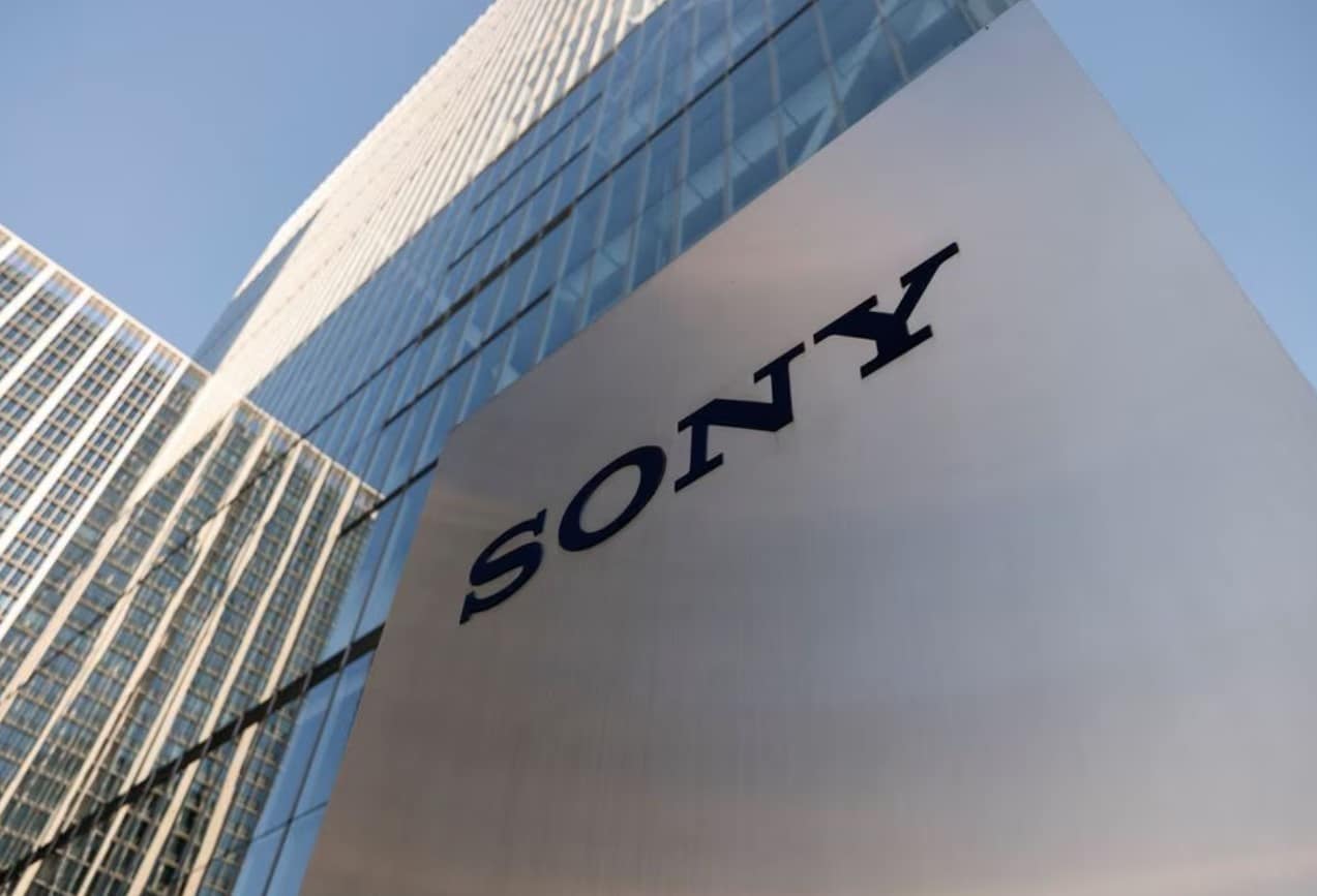image Sony expects profit to slip after record year