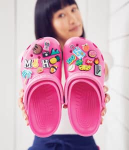 fashion crocs can be decorated with jibbitz