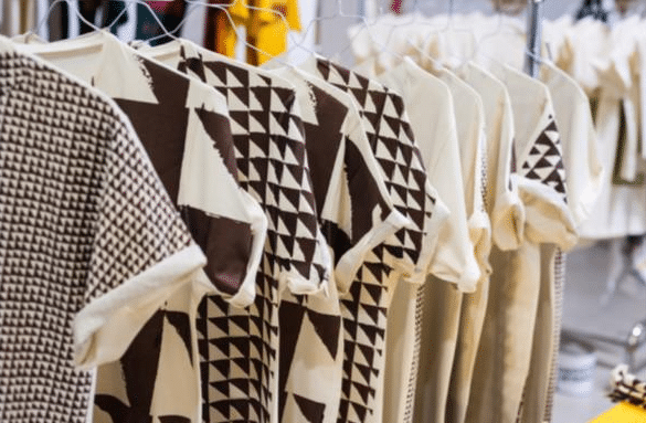 image Benefits of buying wholesale clothes as a fashion brand