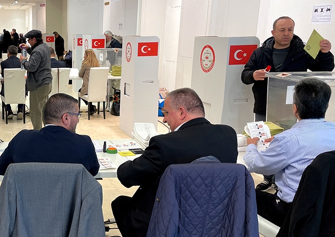 image Germany’s Turks start voting in critical Turkish elections