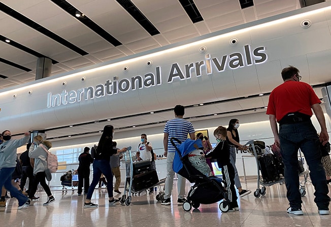 image Net migration to UK hits record 606,000 in 2022