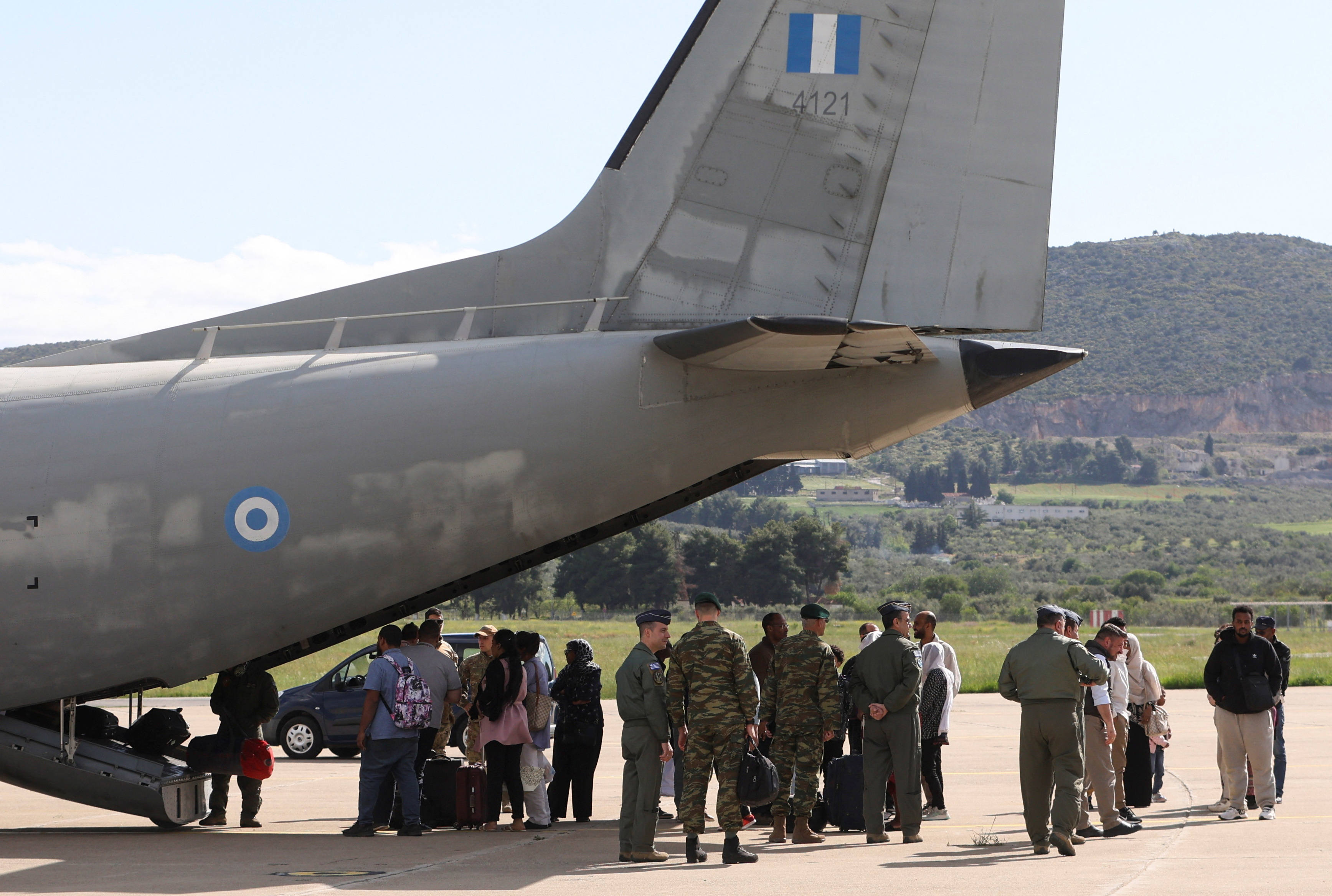 image Over 2,000 foreign nationals evacuated from Sudan through Cyprus