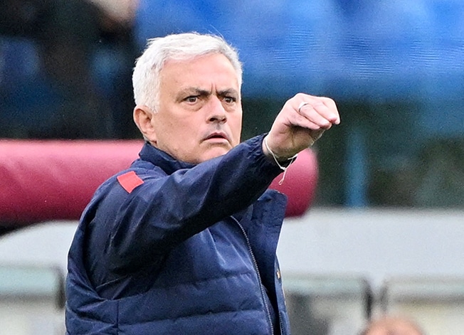 image Mourinho wears wire on touchline in Roma draw