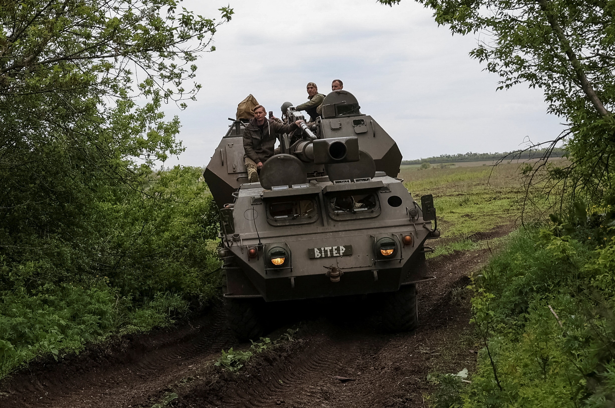 image Indonesia proposes demilitarised zone, UN referendum for Ukraine peace plan