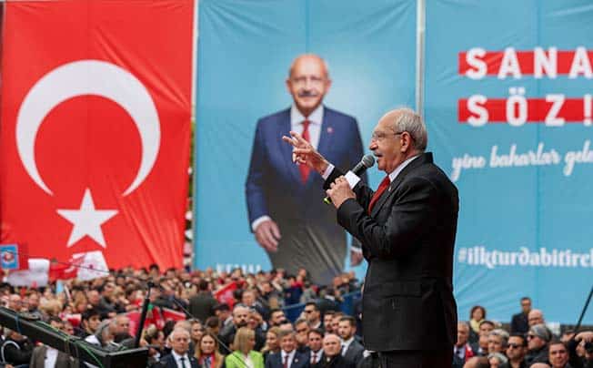 image Erdogan challenger Kilicdaroglu wears bulletproof vest before vote