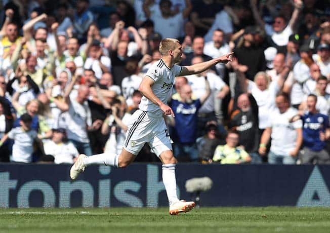 image Leeds snatch 2-2 draw with Newcastle after penalty nightmare