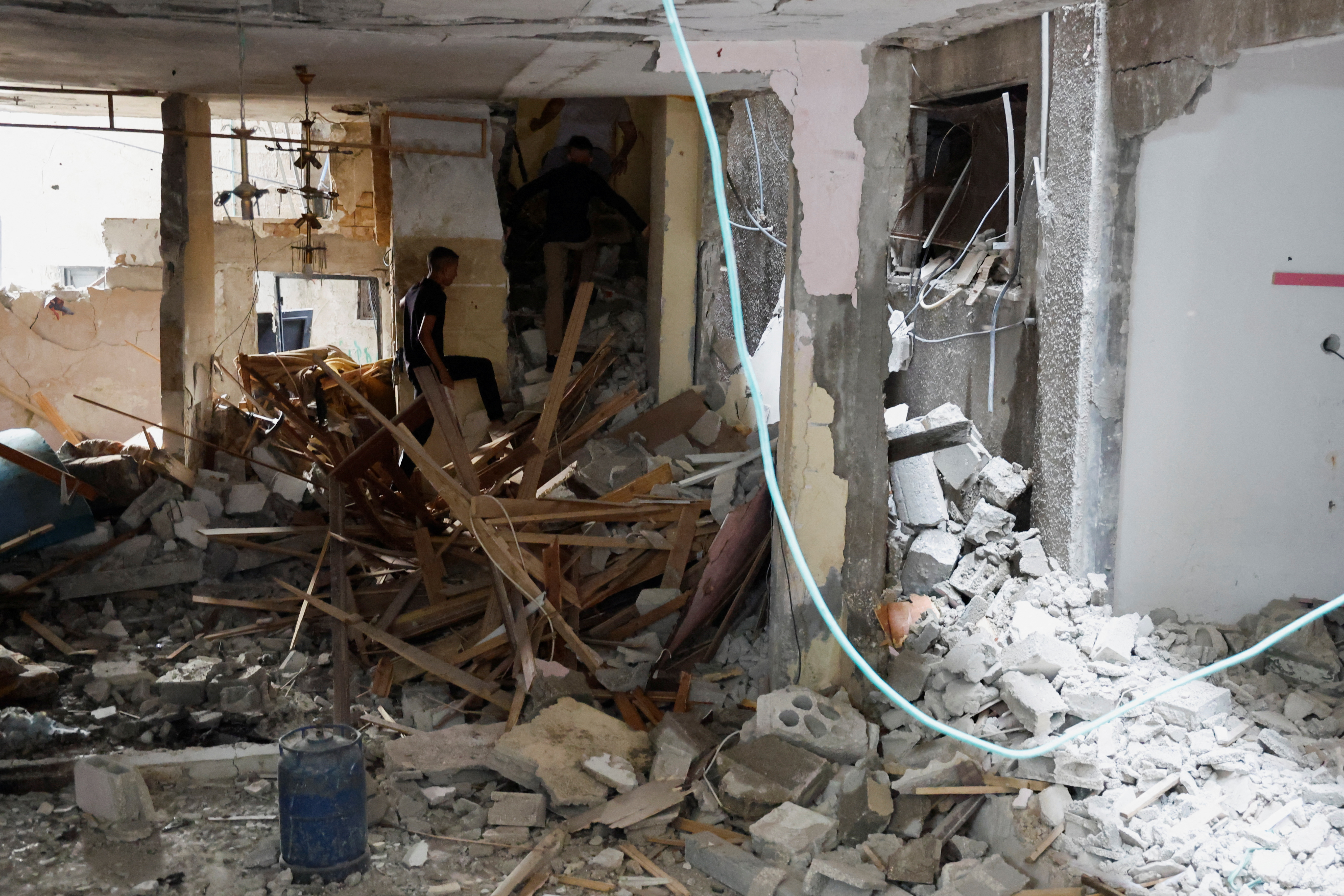 image Three Palestinians killed in Israeli West Bank raid