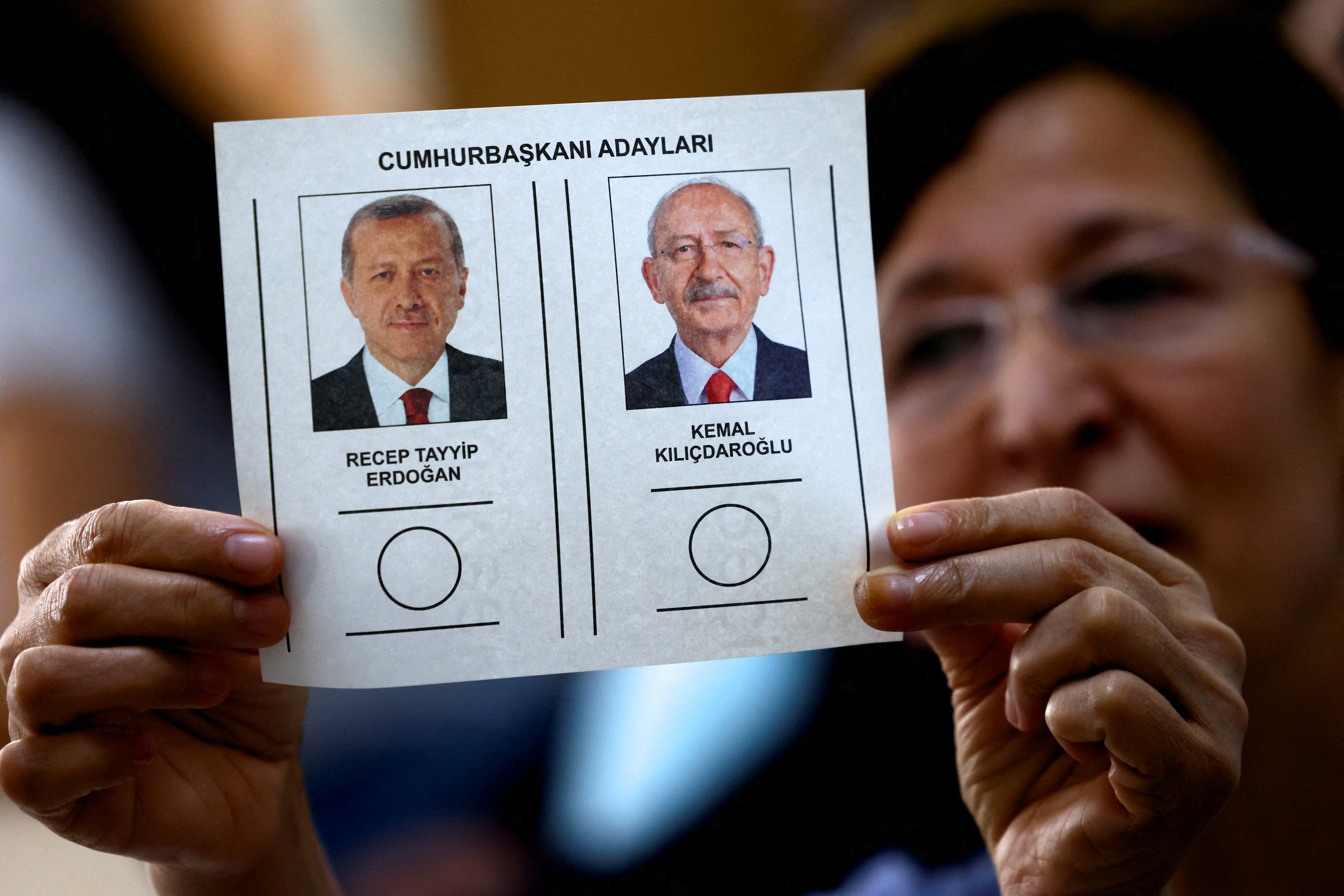 image Turkey votes in election runoff, Erdogan well placed to sustain rule (Updated)