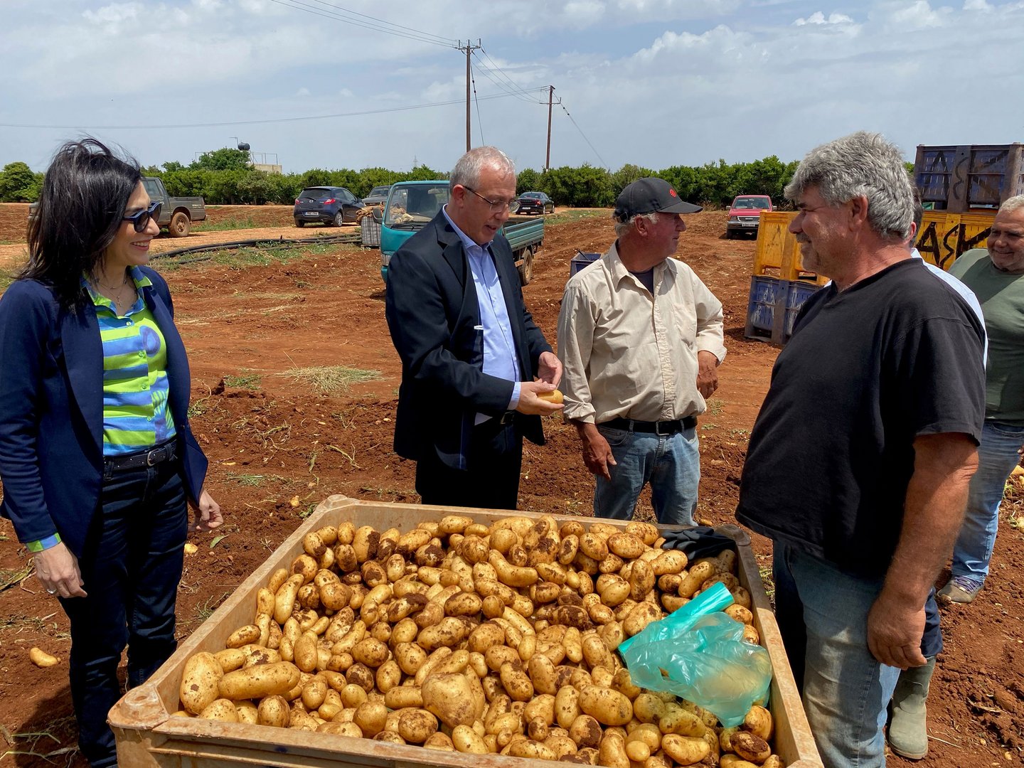 image Government pledges to support farmers