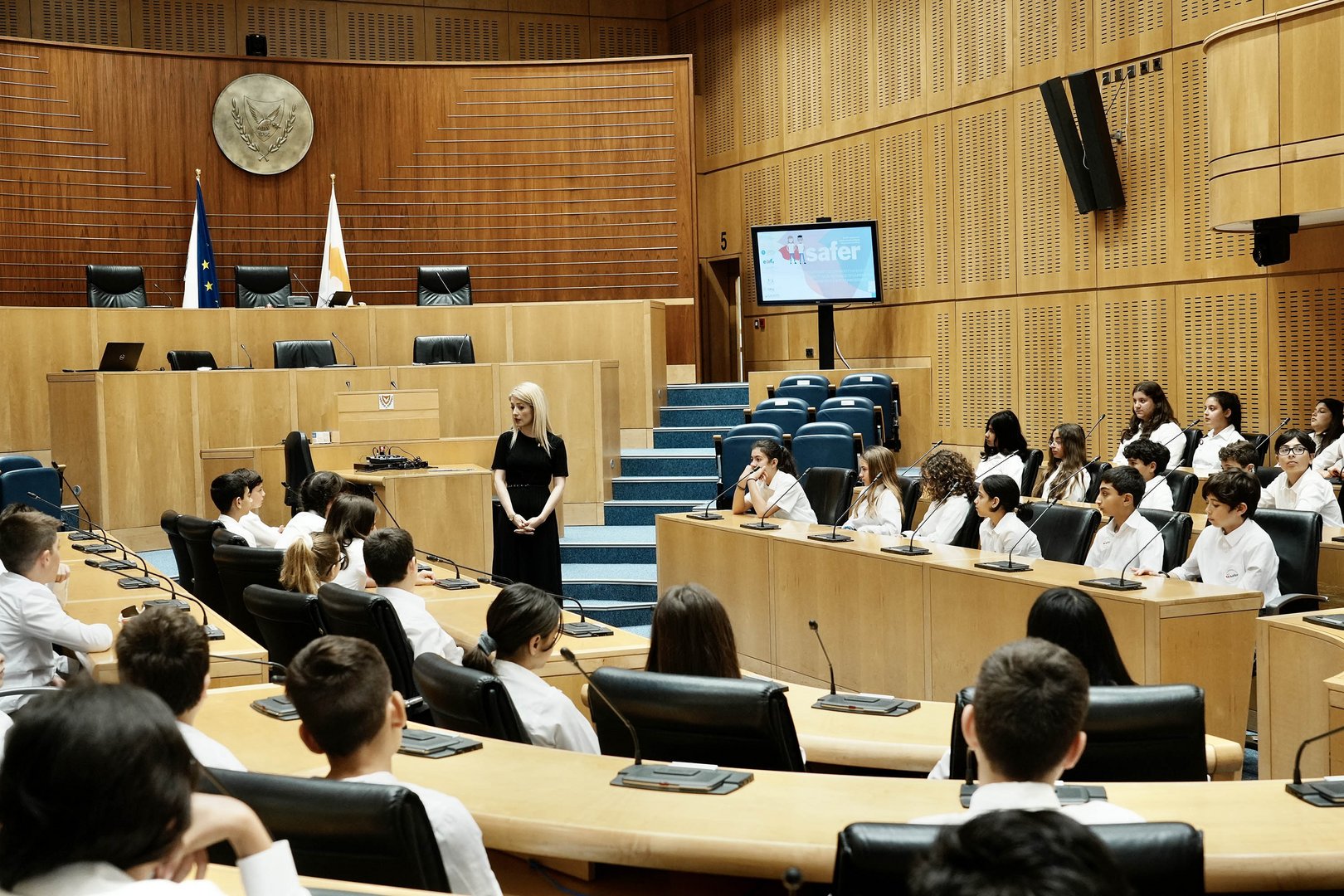 image House President receives pupils participating in anti-bullying programme