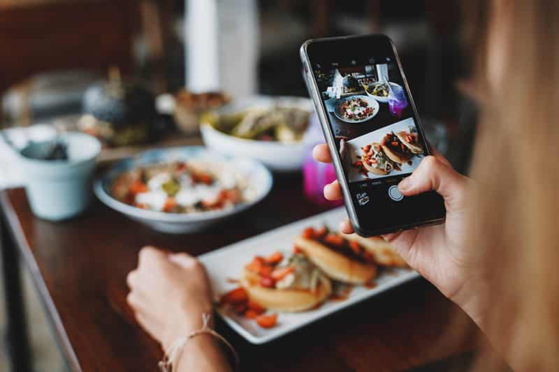 image How your mindset can make healthy food more alluring on social media