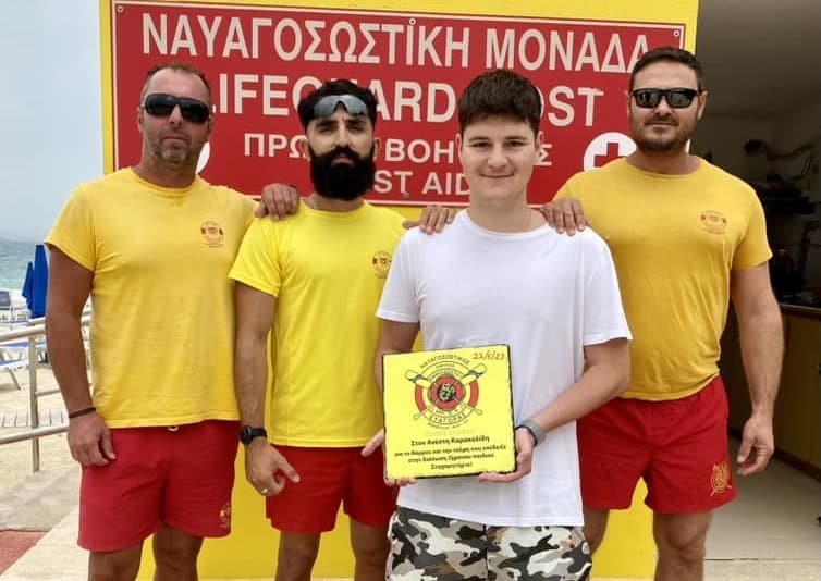image Teen honoured for saving toddler’s life