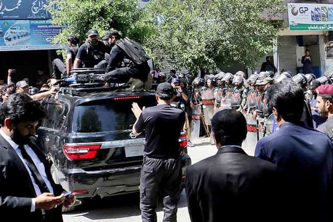 image Ousted Pakistan PM Khan arrested, prompting call for ‘shut down’ protests