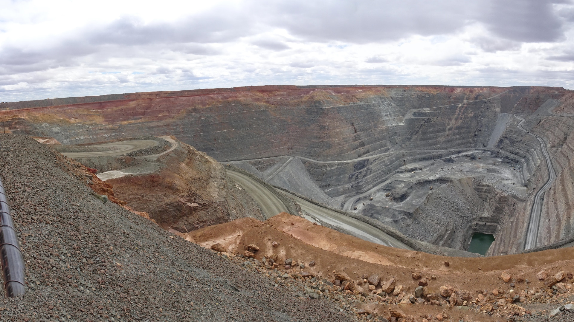 image Cyprus mining company chairman issues raw material warning