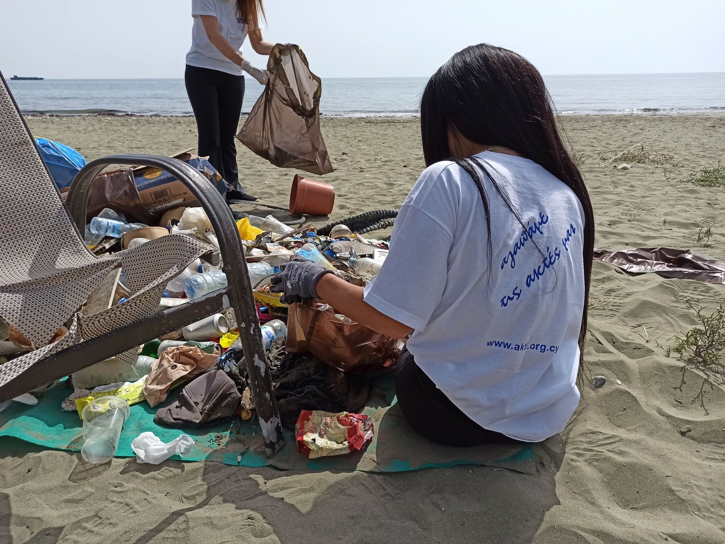 image 680kg of trash collected at Dasoudi beach
