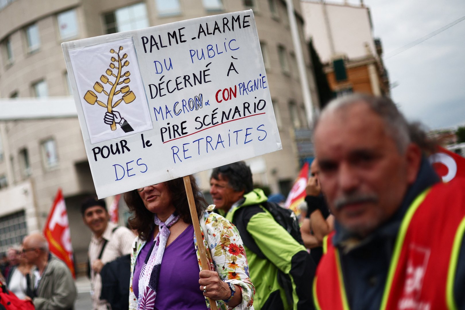 image Unions stage last-ditch effort to stop French pension overhaul