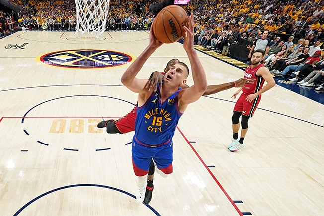 image Denver Nuggets cruise to win in NBA Finals opener
