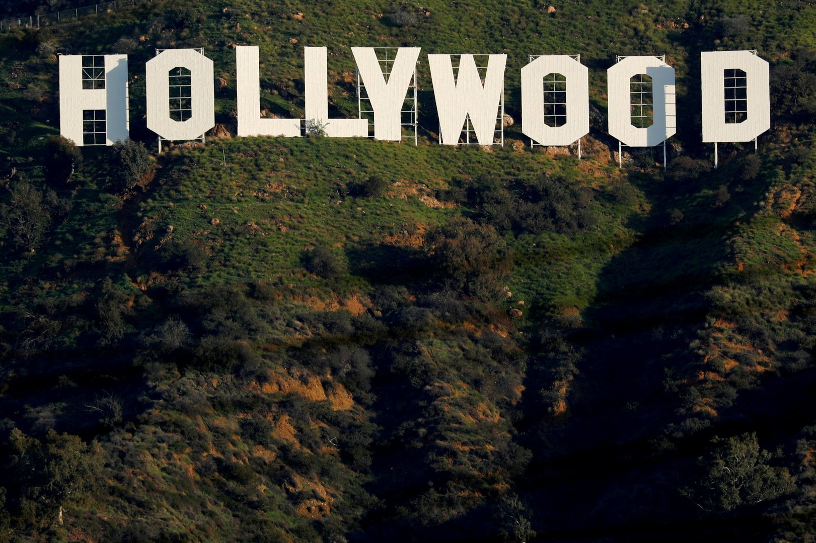 image Hollywood actors, studios agree to media blackout for labor talks