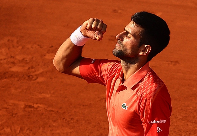 image Djokovic closes on Major 23 as Alcaraz breaks down, faces Ruud in final