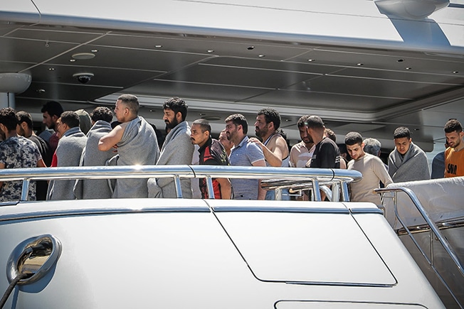 image Scores drown in deadliest migrant shipwreck off Greece this year