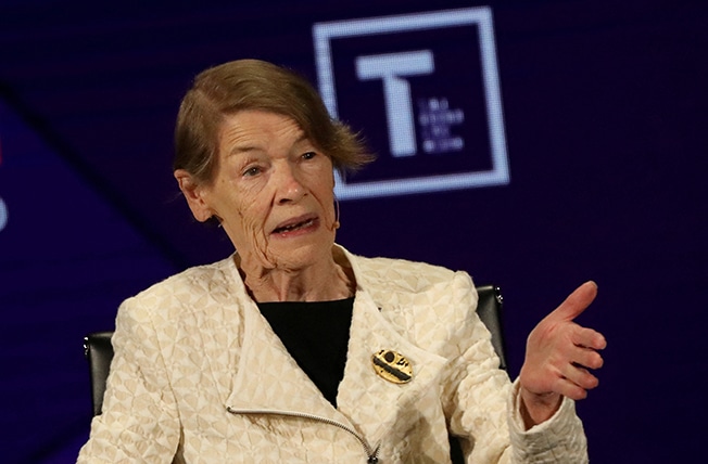 image Glenda Jackson: Oscar-winning actress and former MP dies at 87