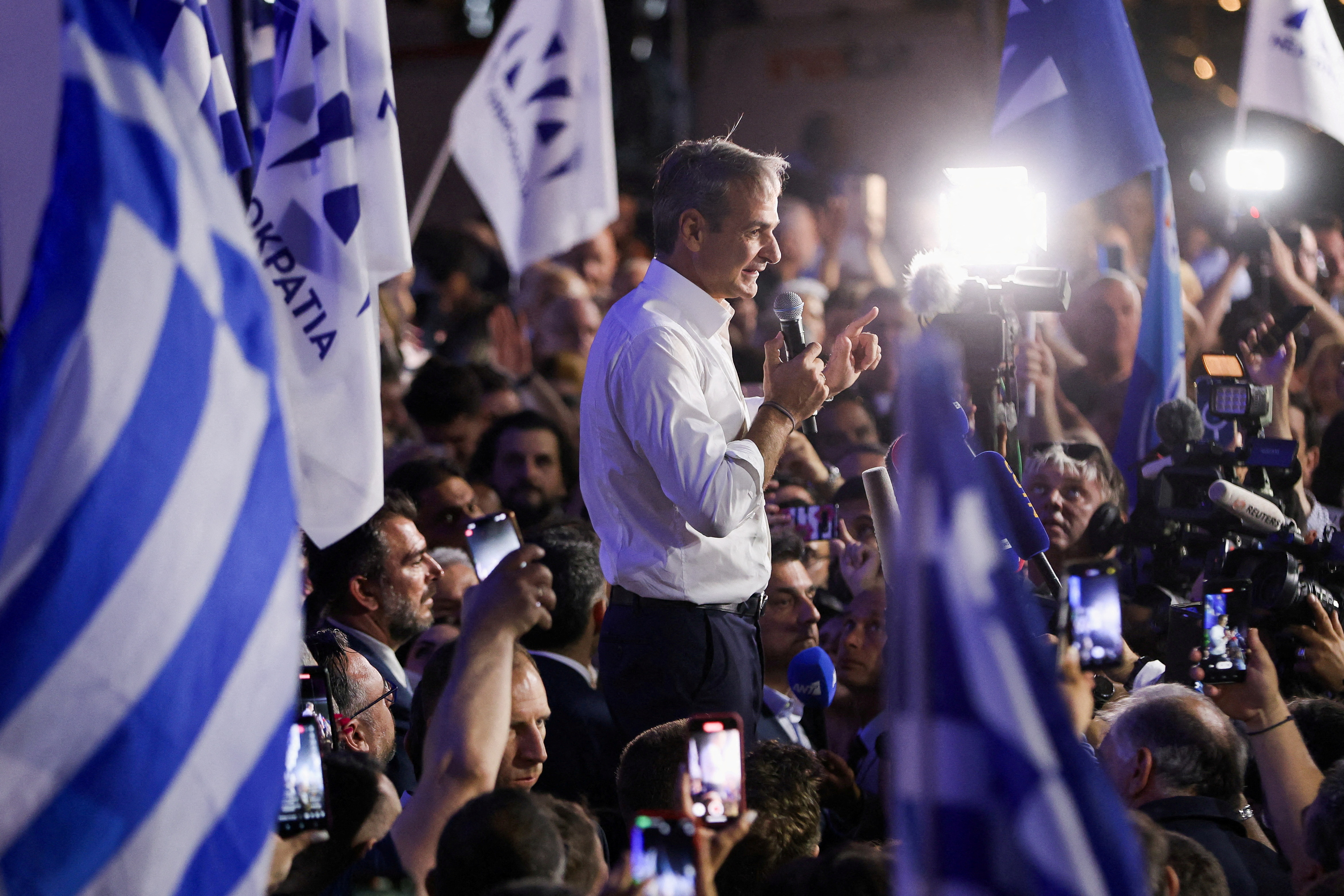 image Christodoulides congratulates Mitsotakis