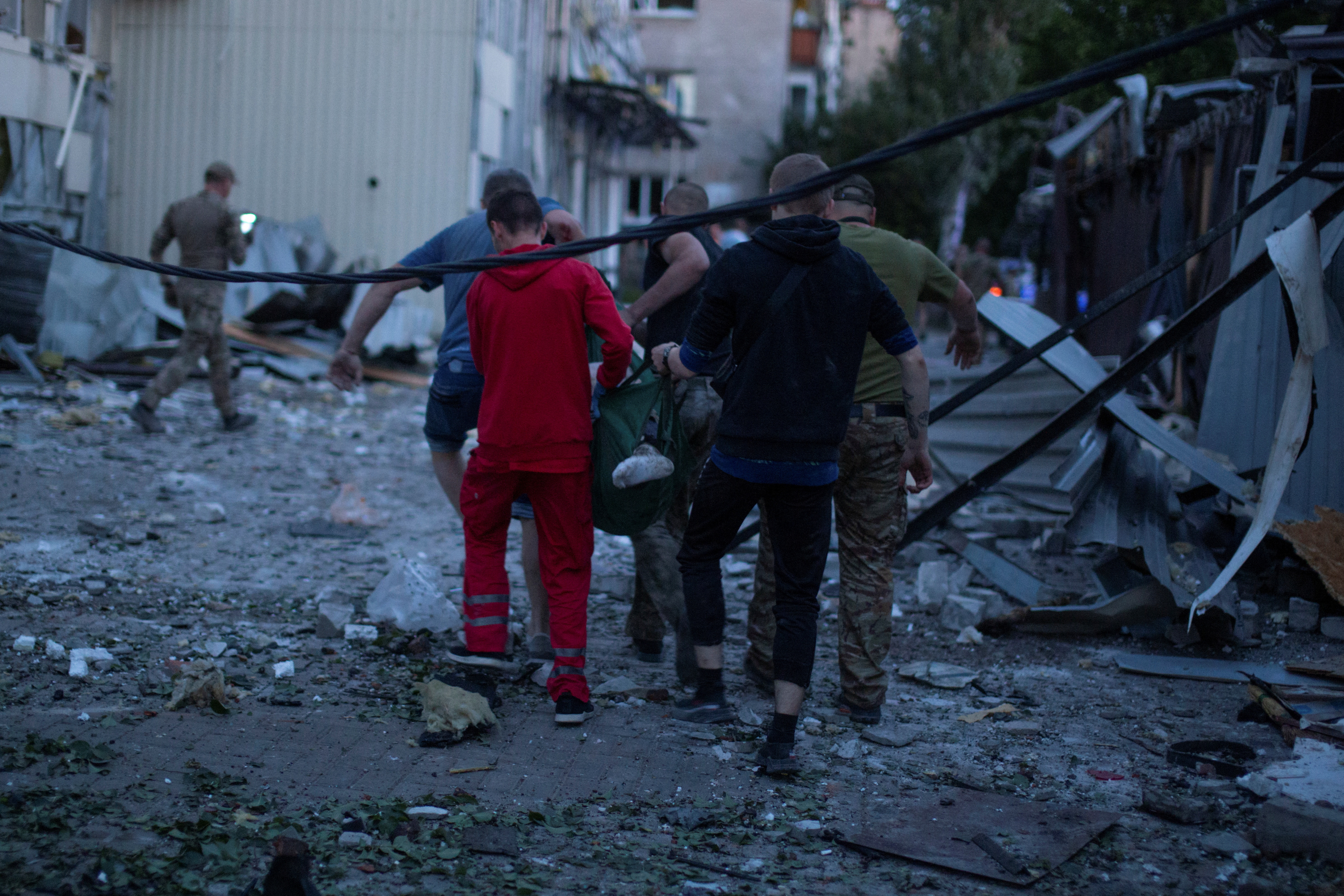 image Russian missile hits restaurant in Ukraine&#8217;s Kramatorsk, eight dead