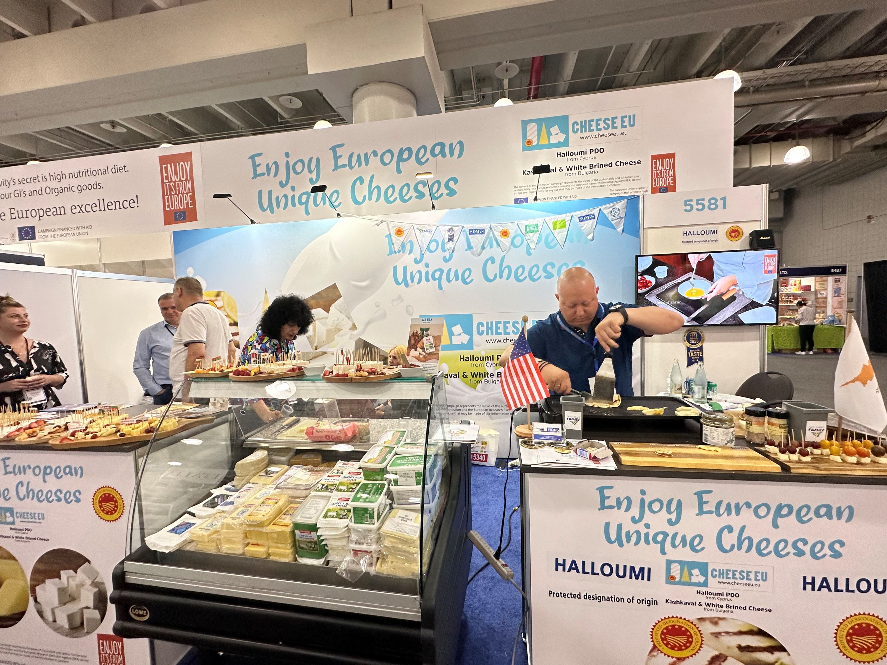 image Cyprus halloumi showcased at New York &#8216;fancy foods&#8217; exhibition