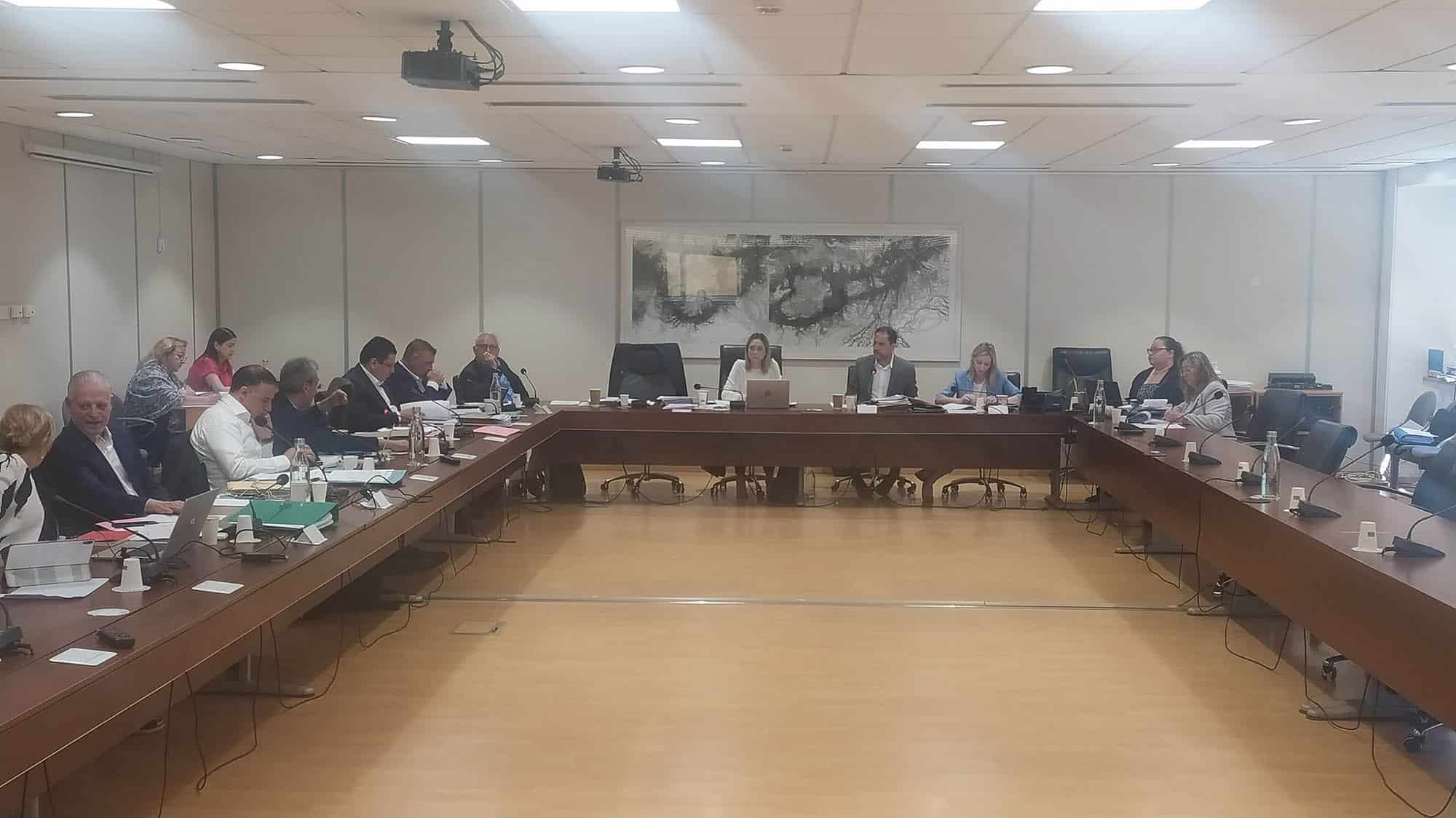 image ‘No photovoltaics without a permit’ interior minister argues