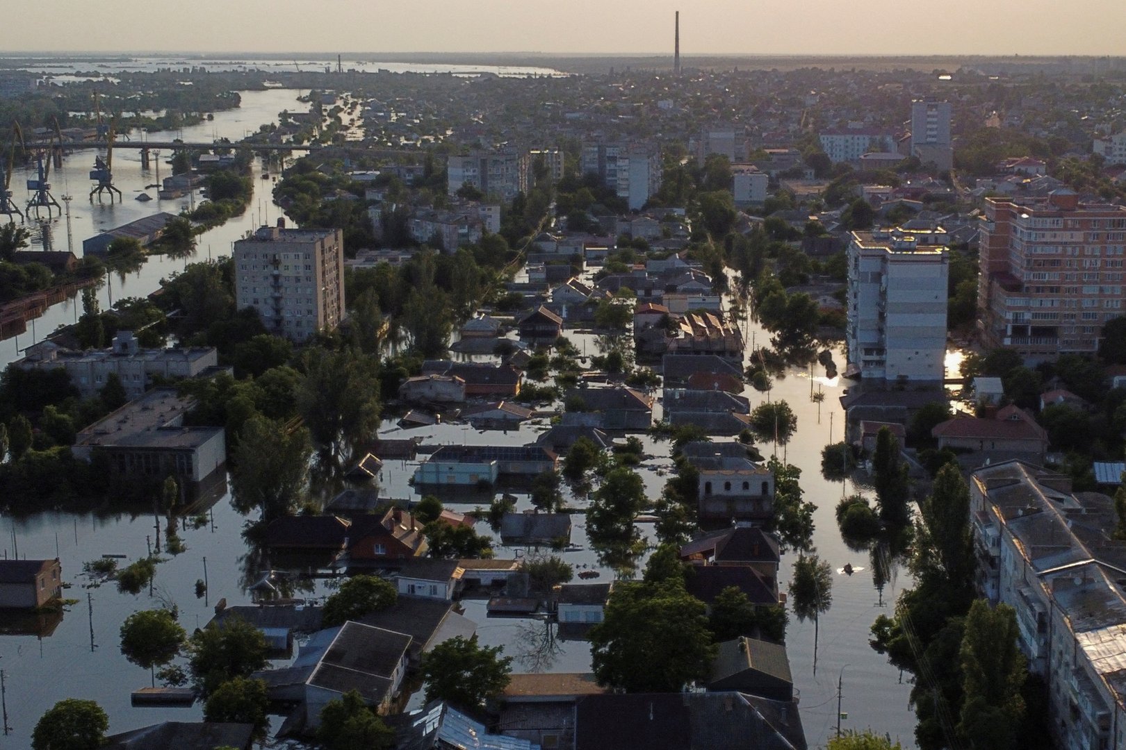 image Ukraine dam breach a possible war crime