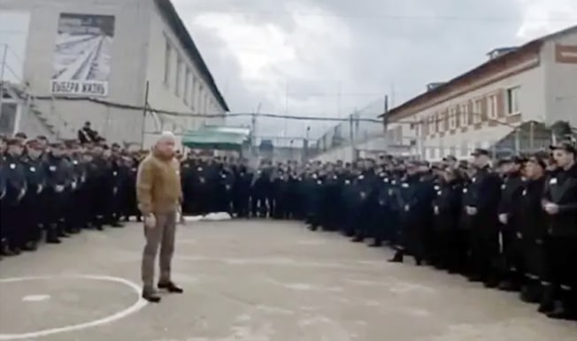 image Russian parliament backs army recruitment of criminals for Ukraine conflict