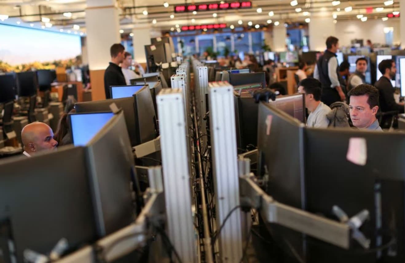 image US banks scramble on research fees as reprieve on European rules runs out
