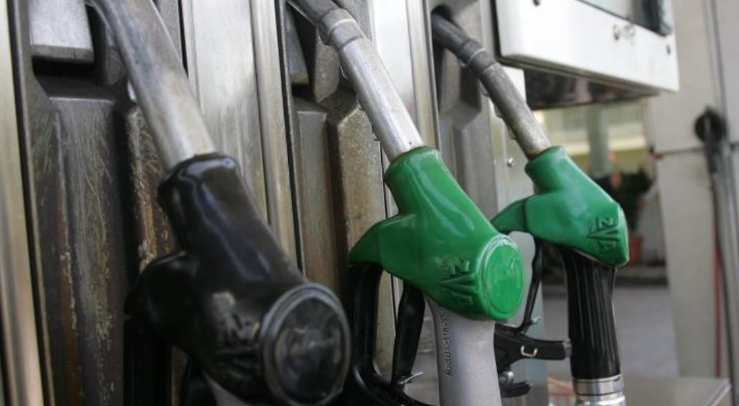 image Oil jumps as Saudi Arabia and Russia extend supply cuts to end-2023