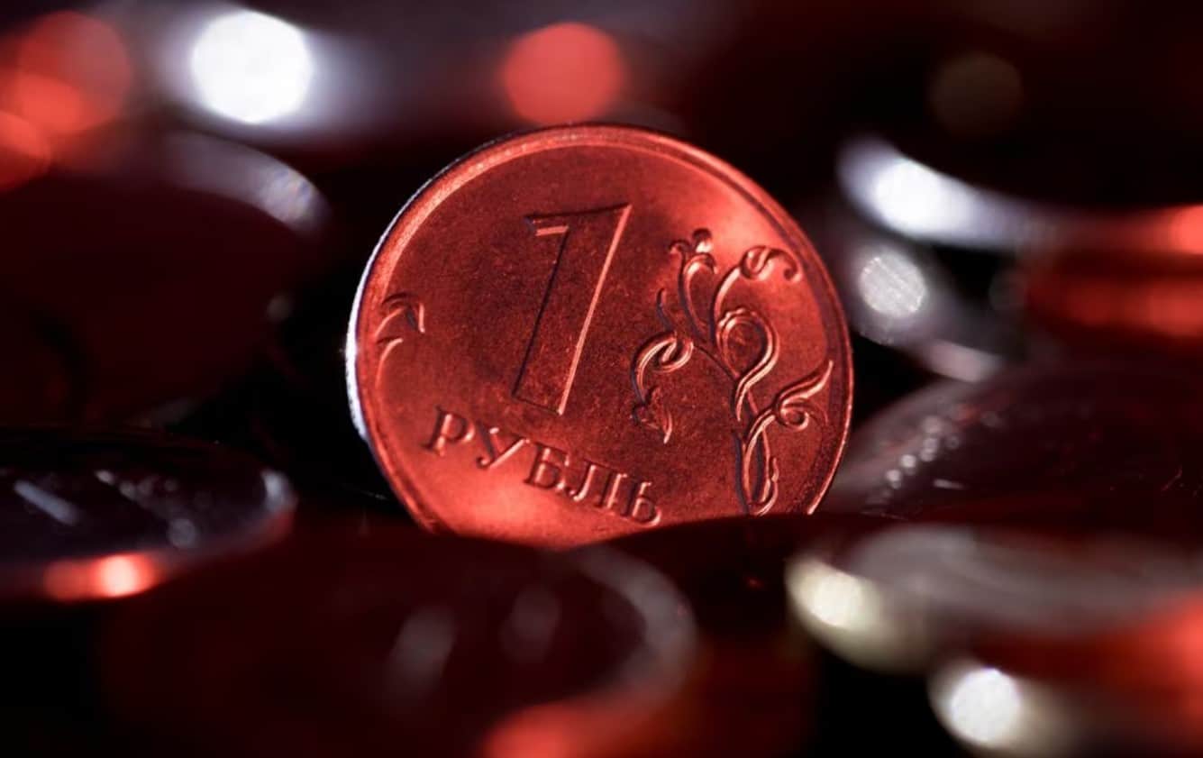 image Rouble hits 15-month low past 87 vs dollar on political risk concerns