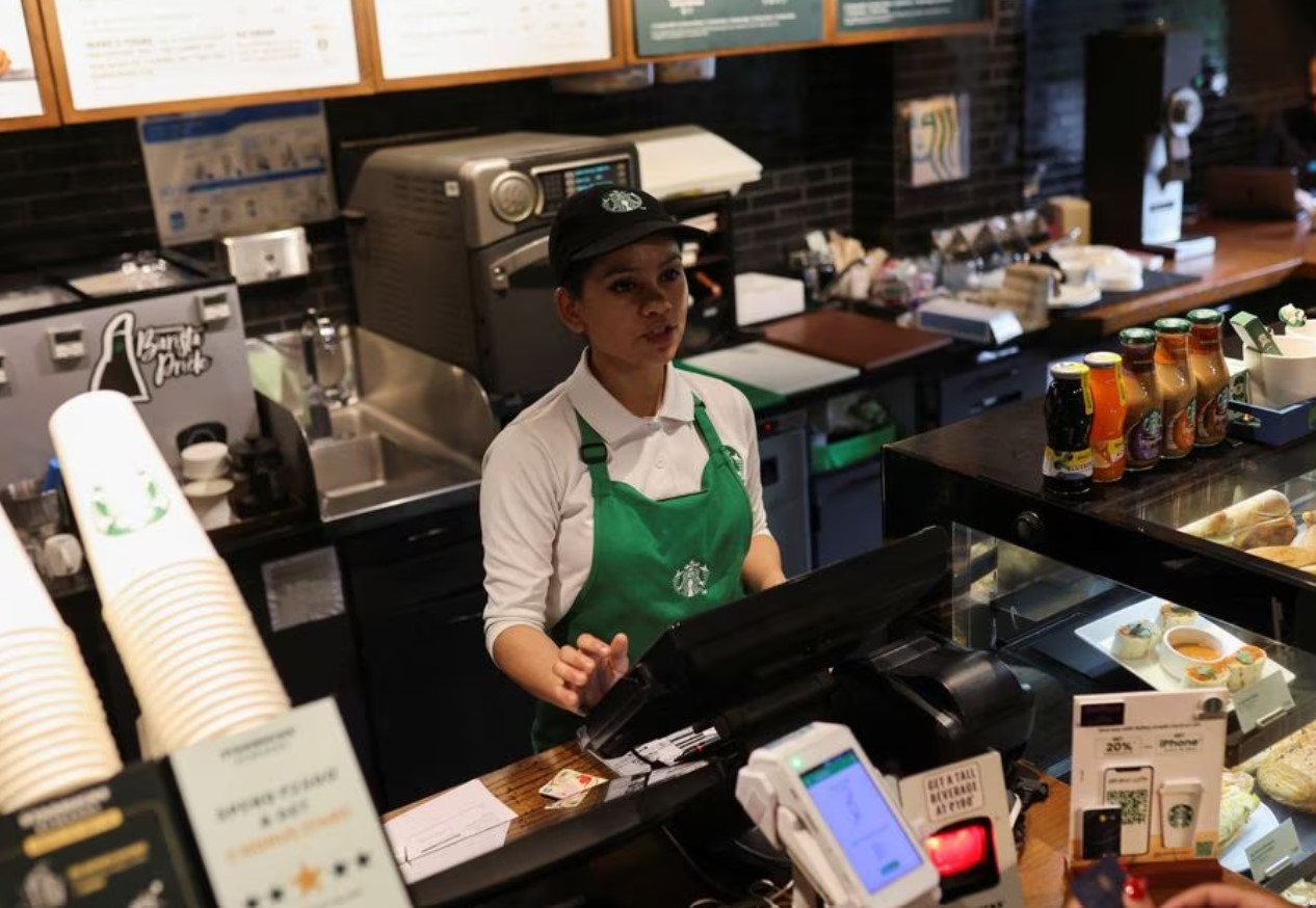 image Starbucks brews up cheaper India drinks as domestic rivals expand