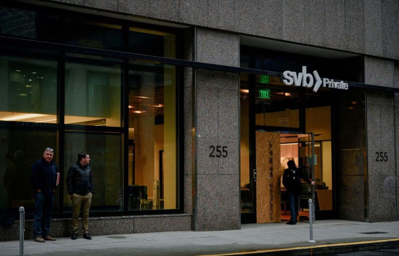 image SVB agrees to sell its investment banking division