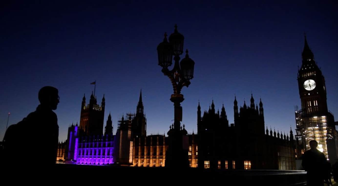 image UK net debt passes 100 per cent of GDP for first time since 1961