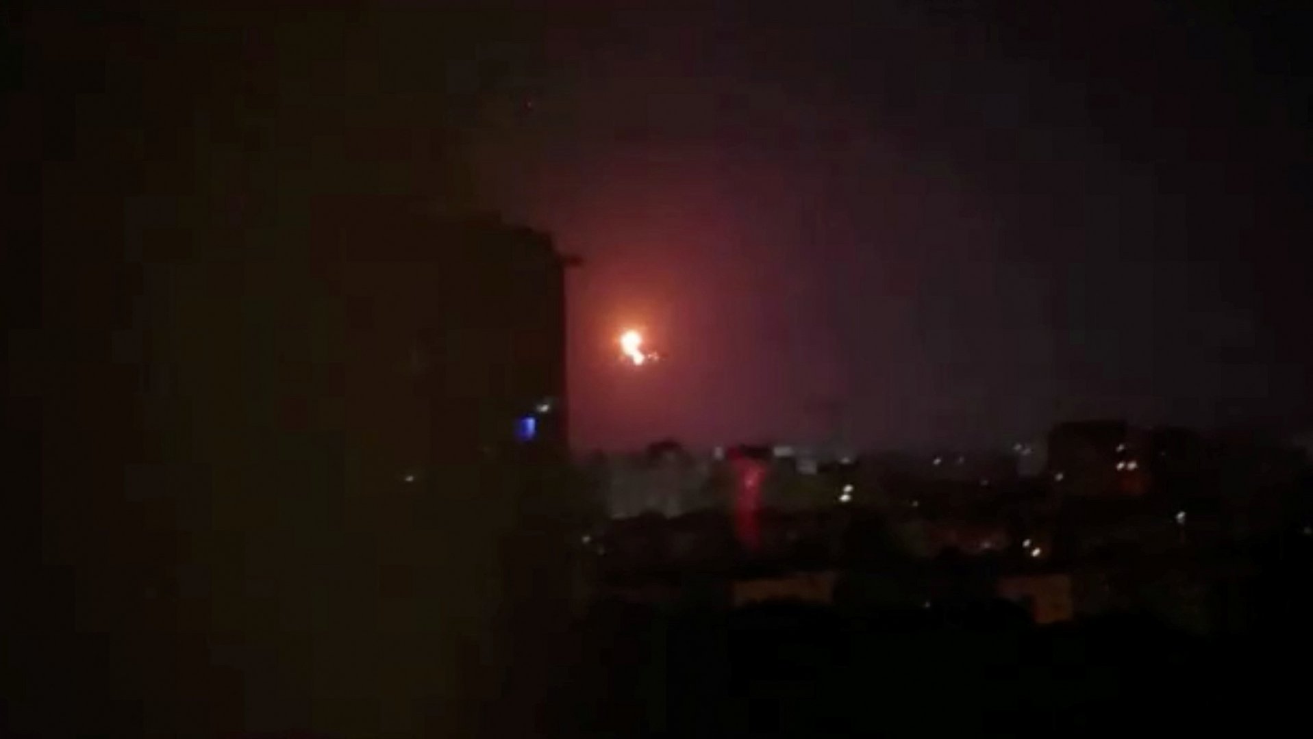 image Russia launches air attack on Kyiv hours before NATO summit