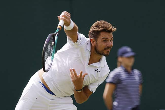 image Wawrinka rolls back years to set up Djokovic clash