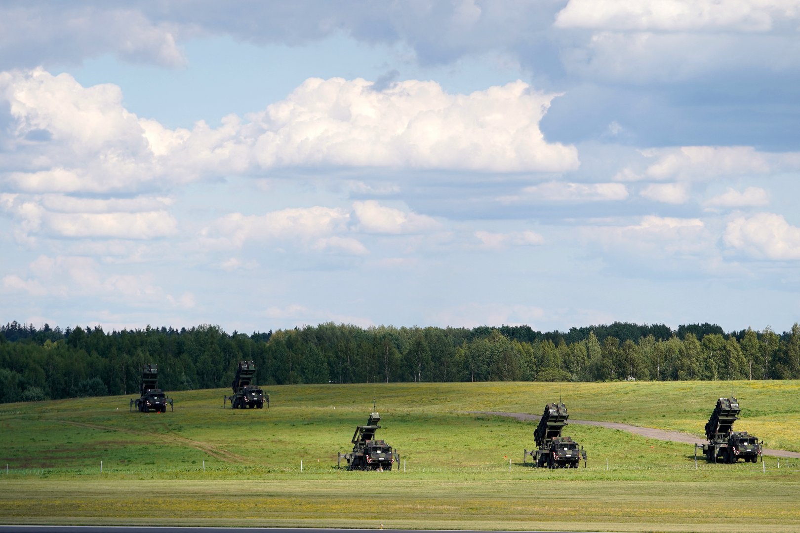 image Nato flexes muscle to protect Vilnius summit near Russia, Belarus