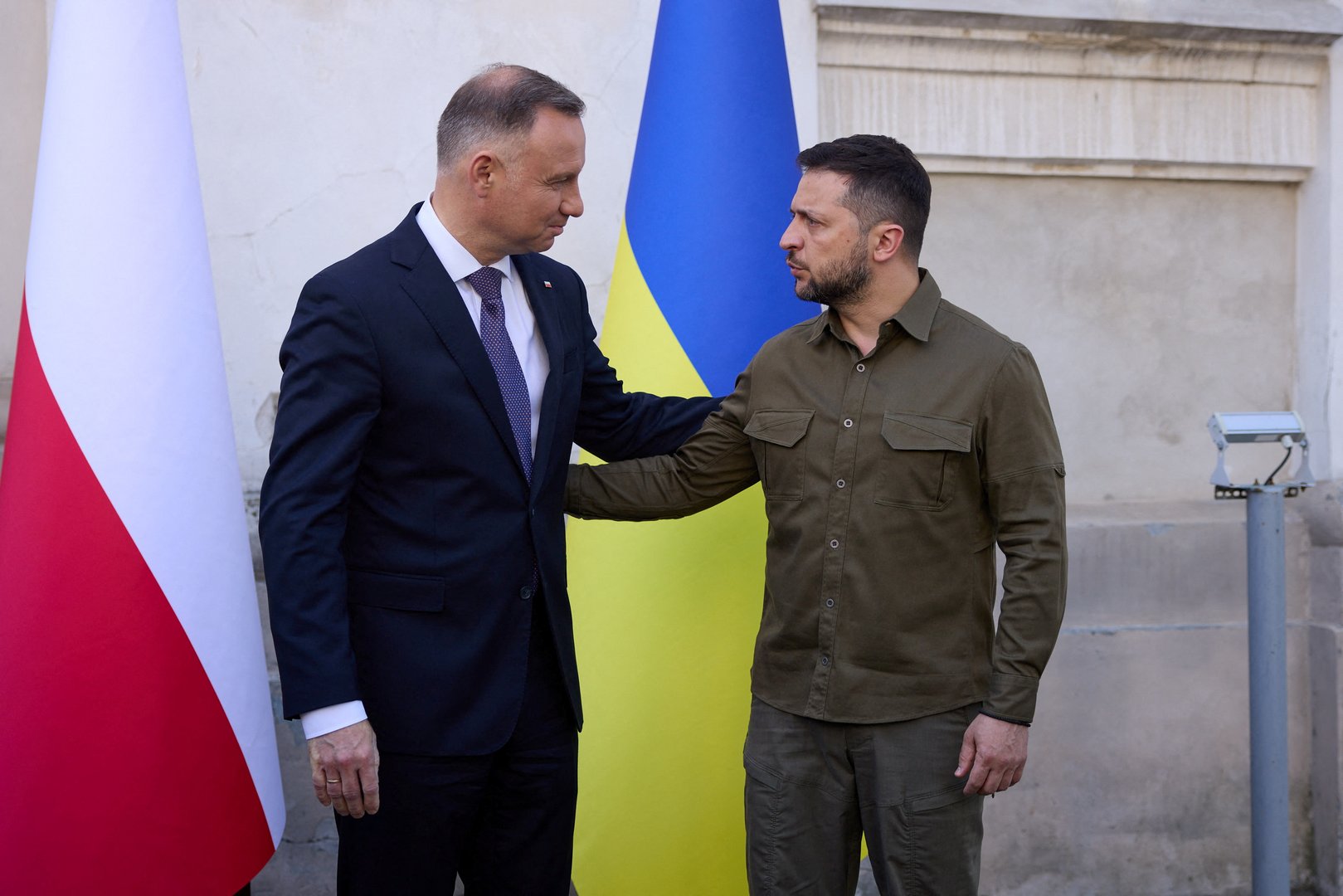 image Zelenskiy and Poland&#8217;s Duda pay tribute to victims of WW2 massacre