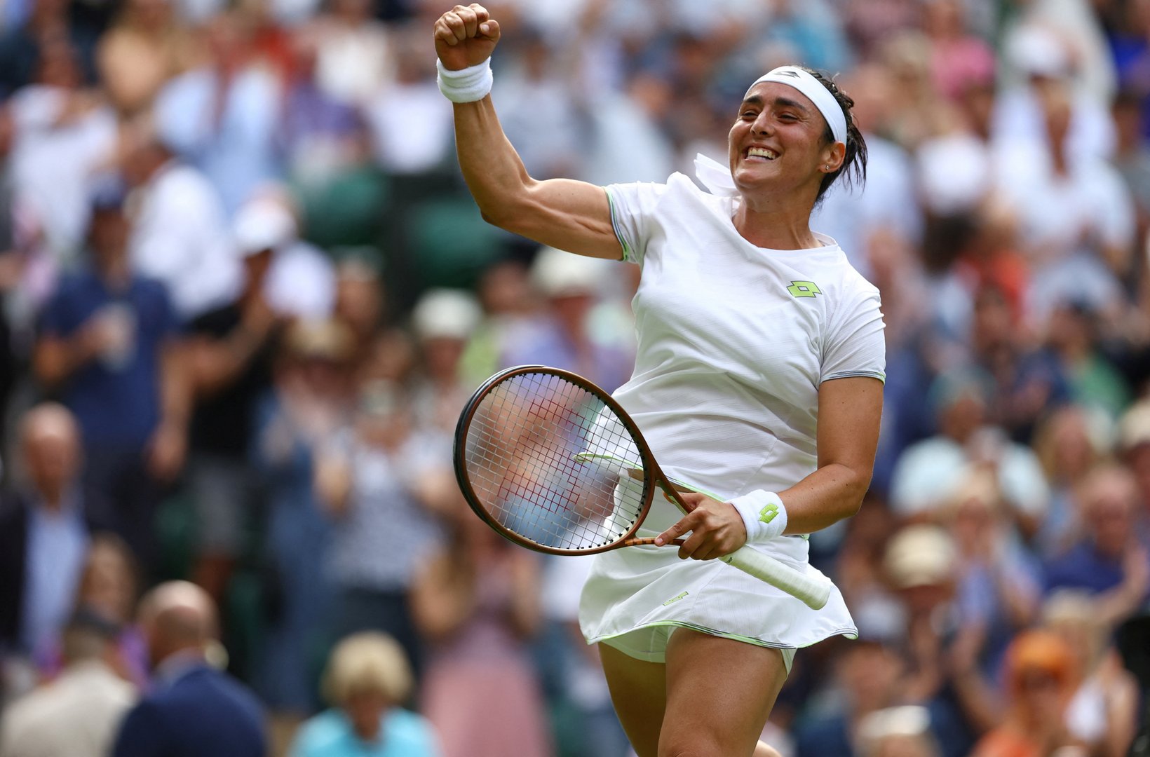 image Jabeur crushes Kvitova to set up rematch of 2022 Rybakina final